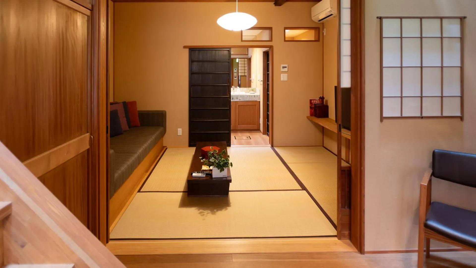 Suiren Traditional Boutique Townhouse Kyoto Villa