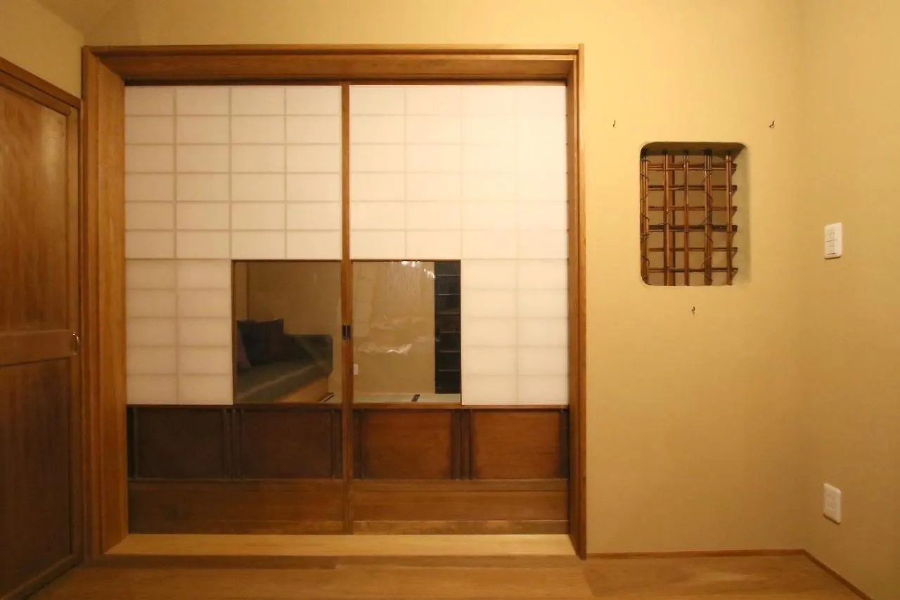 Villa Suiren Traditional Boutique Townhouse Kyoto