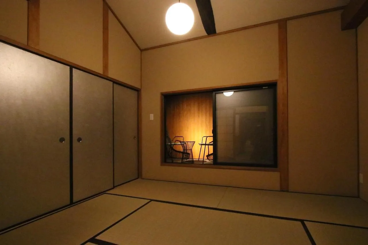 Suiren Traditional Boutique Townhouse Kyoto Villa