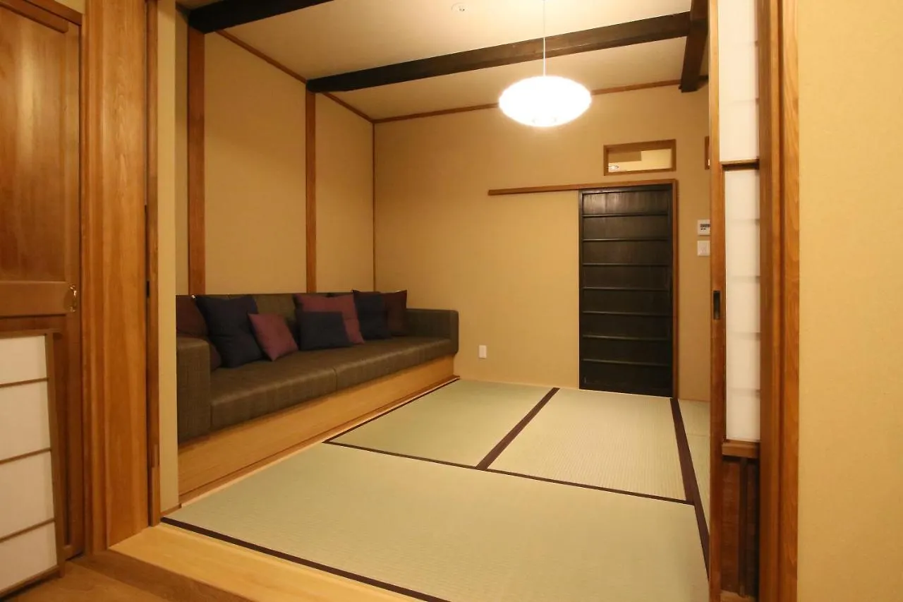 Villa Suiren Traditional Boutique Townhouse Kyoto